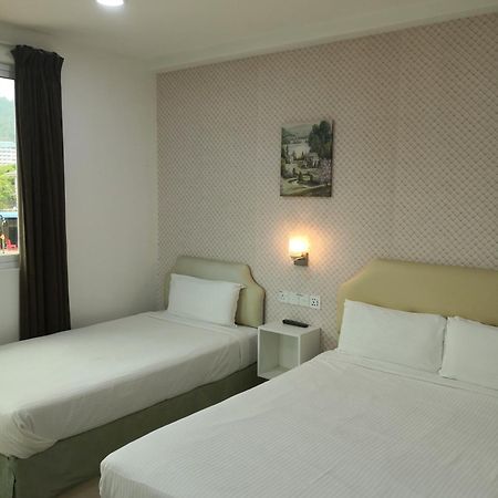 Summer Green Lodge Kuantan Esterno foto