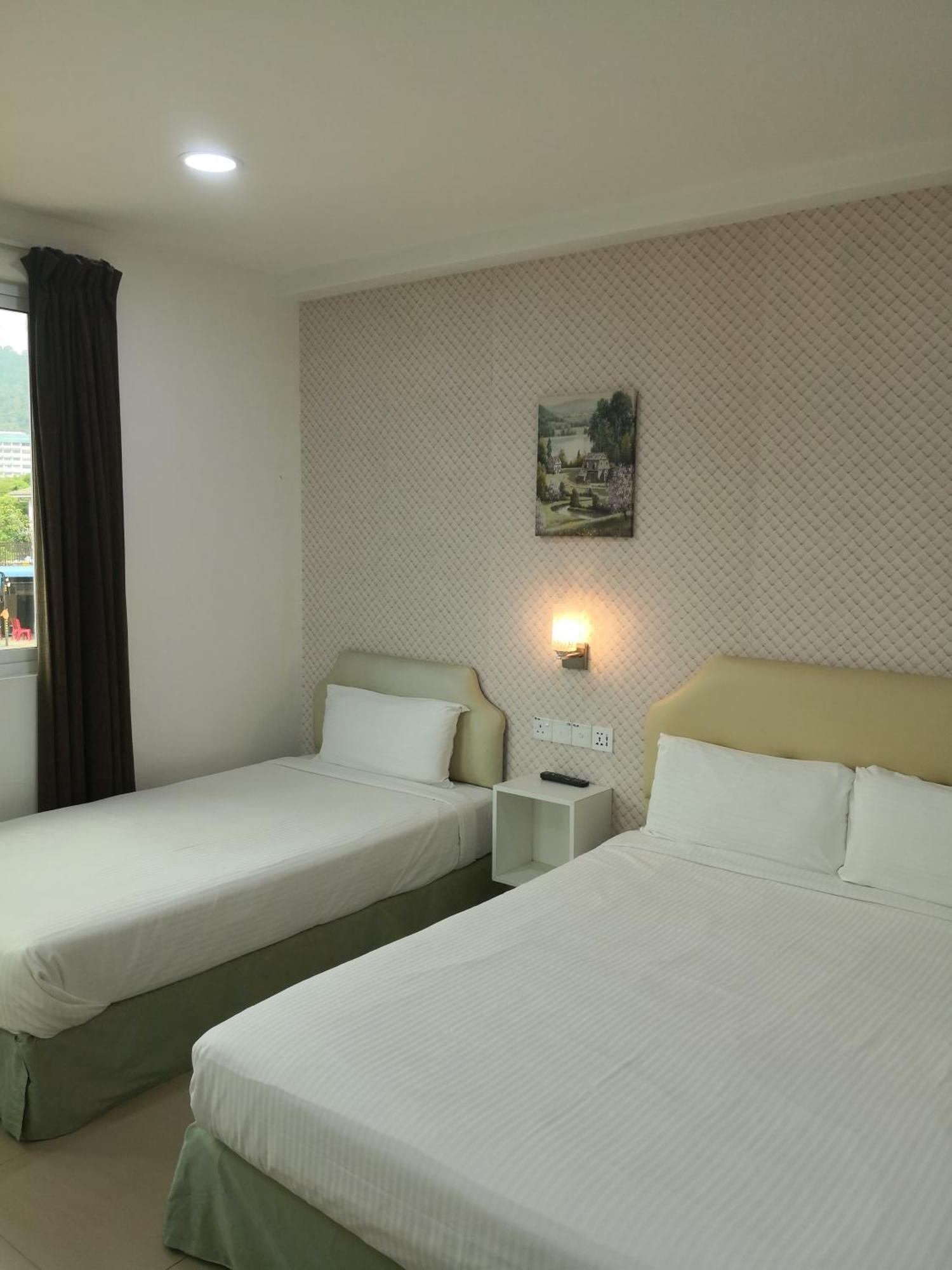 Summer Green Lodge Kuantan Esterno foto